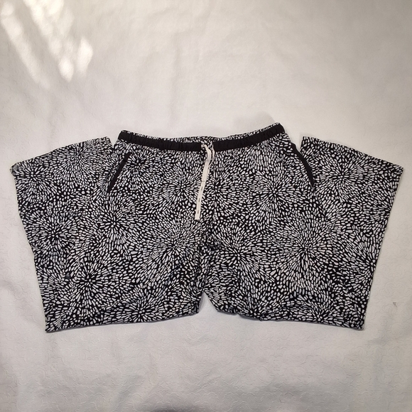 Dkny / Intimates & Sleepwear / Dkny size L - Picture 3 of 11